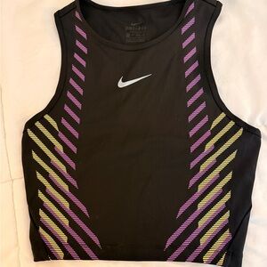 Nike Crop tank